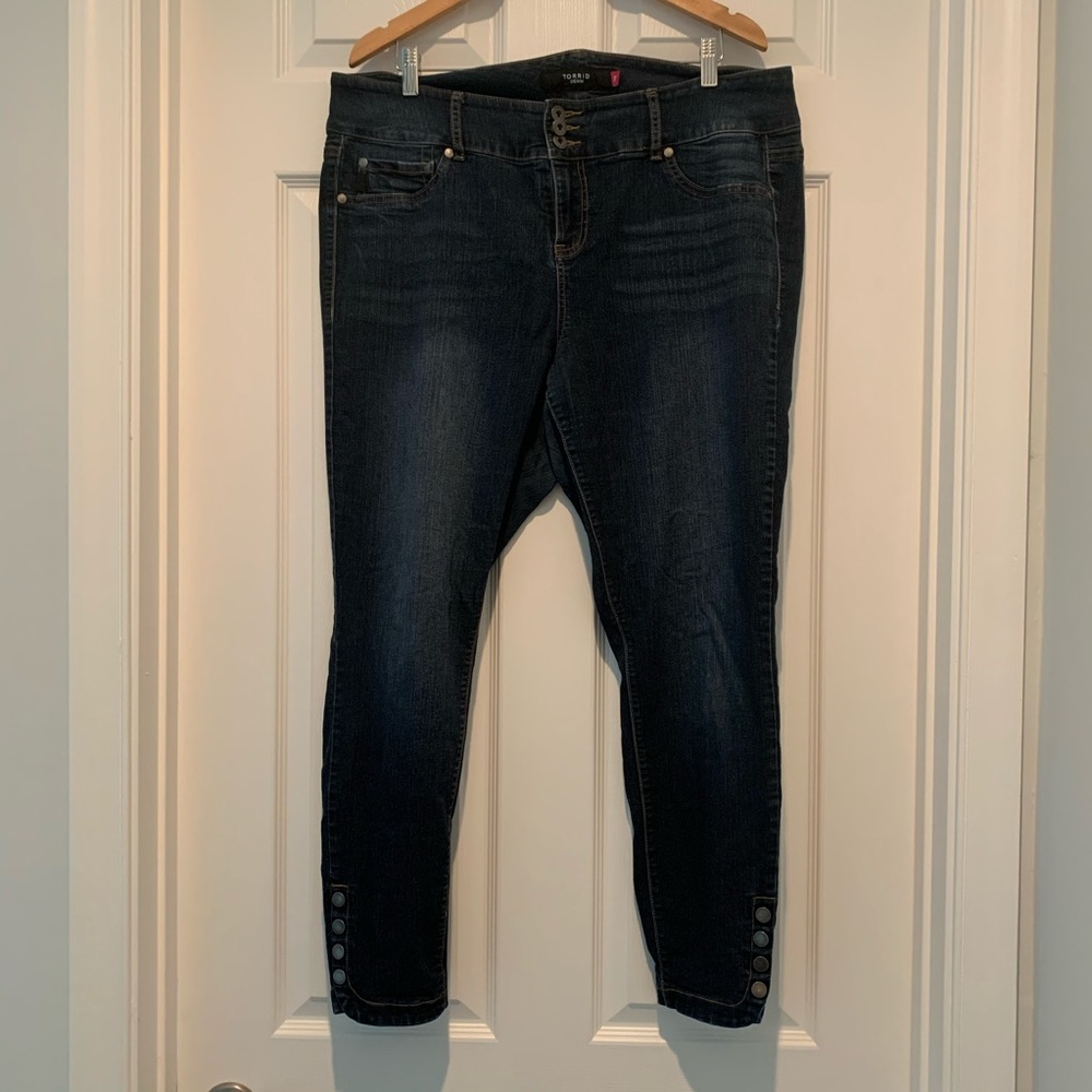 TORRID Crop Jean